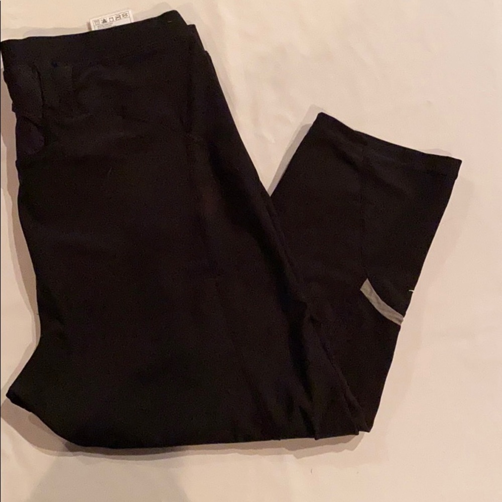 Capri Athletic Pants